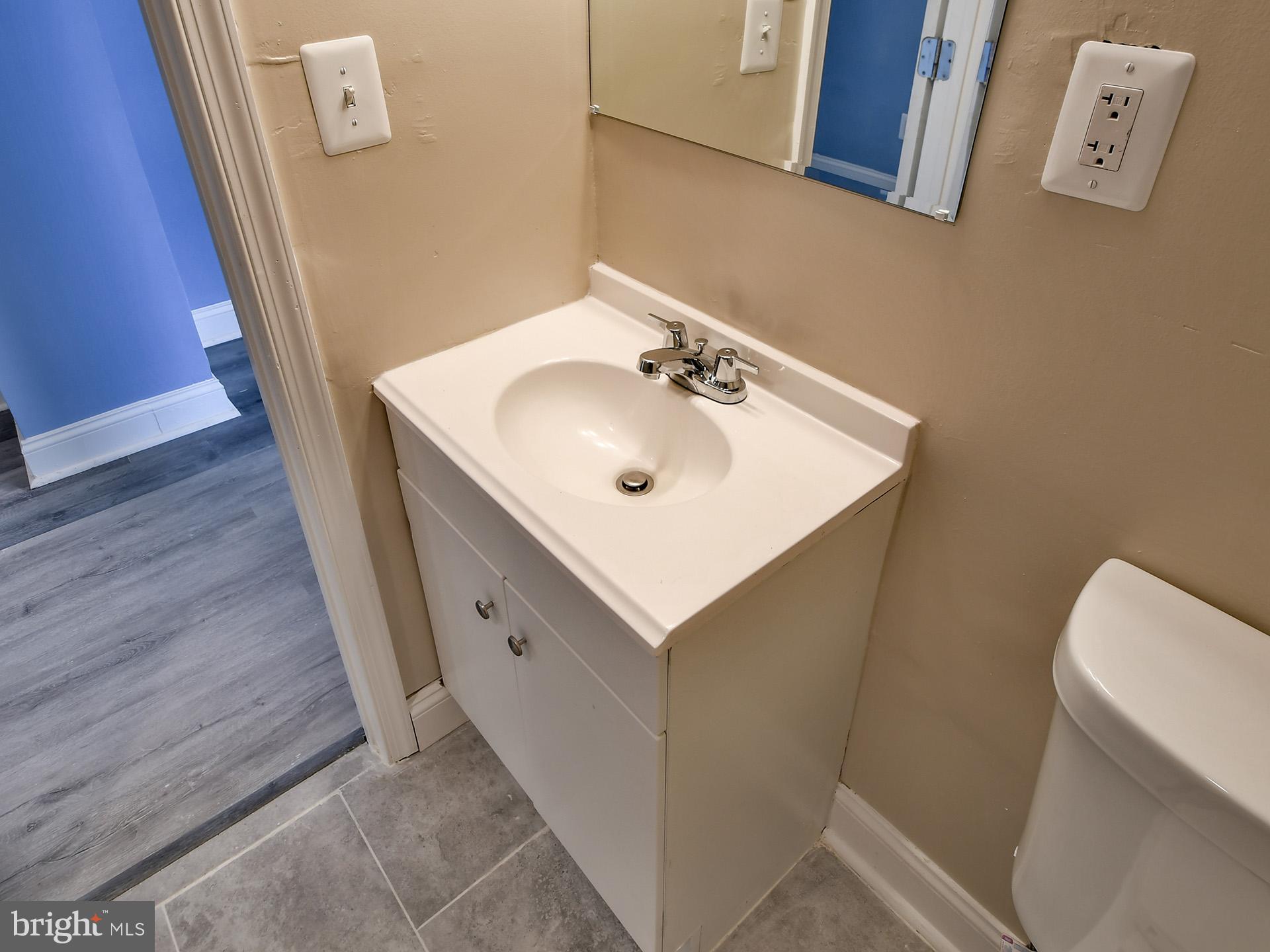 6700 Hudson Street Baltimore, MD 21224 - Photo 5 of 65