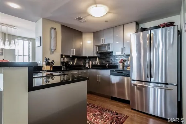 $150,000 | 3608 Gravois Avenue, Unit 6E, St. Louis, MO 63116