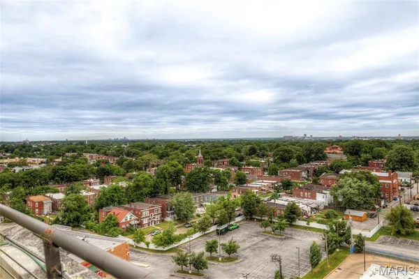 $150,000 | 3608 Gravois Avenue, Unit 6E, St. Louis, MO 63116