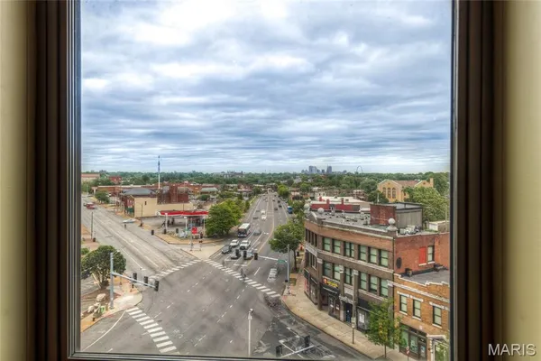 $150,000 | 3608 Gravois Avenue, Unit 6E, St. Louis, MO 63116