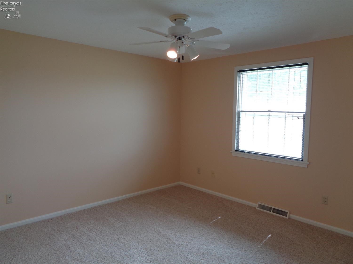 1018 Taylor Road Sandusky, OH 44870 - Photo 17 of 25 Gallery Image 17