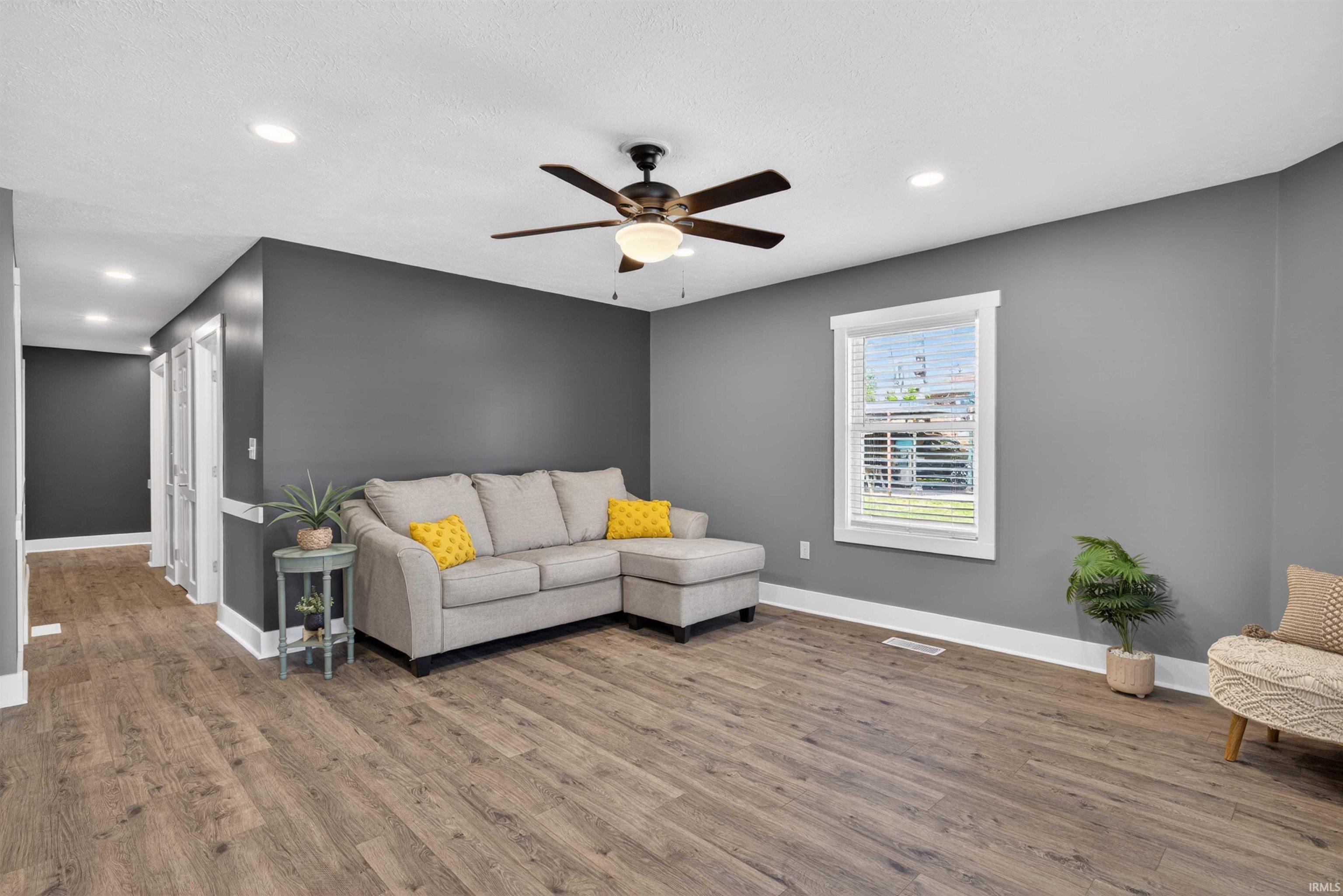 355 South 3rd Street Orleans, IN 47452 - Photo 5 of 36