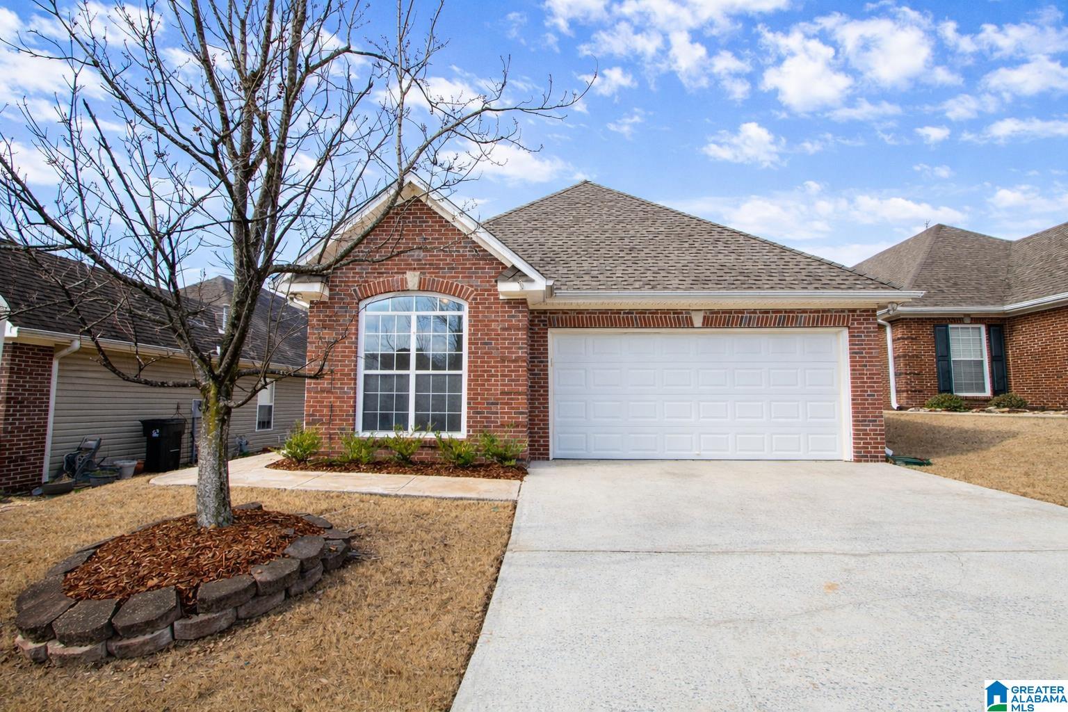 210 High Ridge Drive Pelham, AL 35124 - Photo 2 of 44