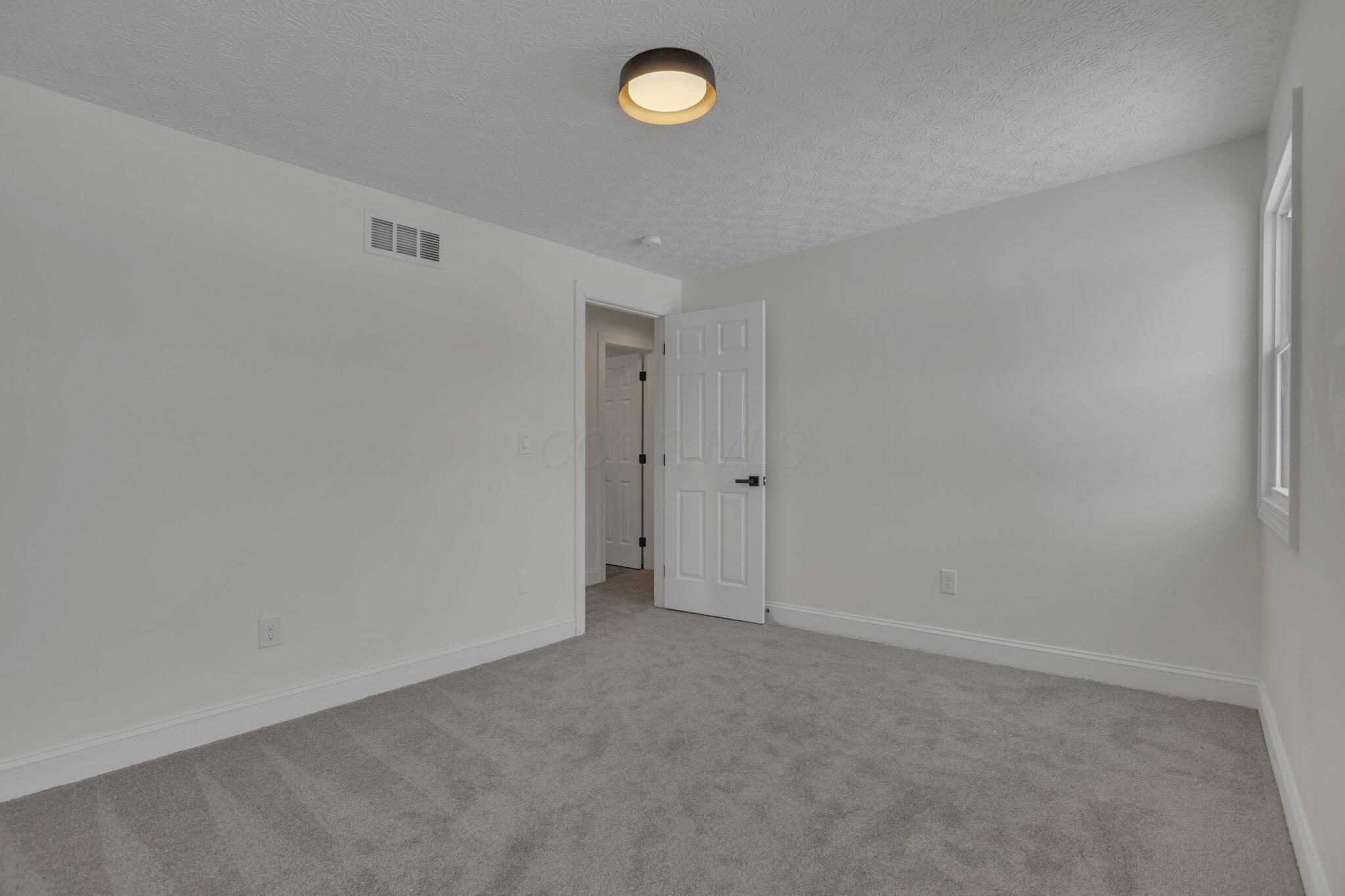 5273 Hayes Road Groveport, OH 43125 - Photo 51 of 89 Bedroom 4