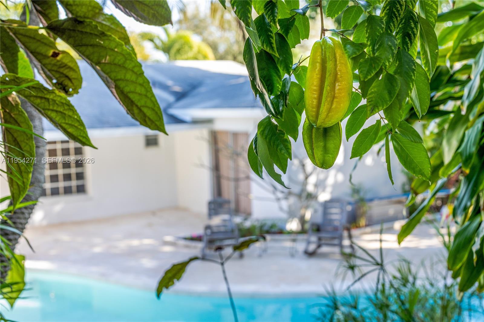 20004 Southwest 82nd Place Cutler Bay, FL 33189 - Photo 16 of 37