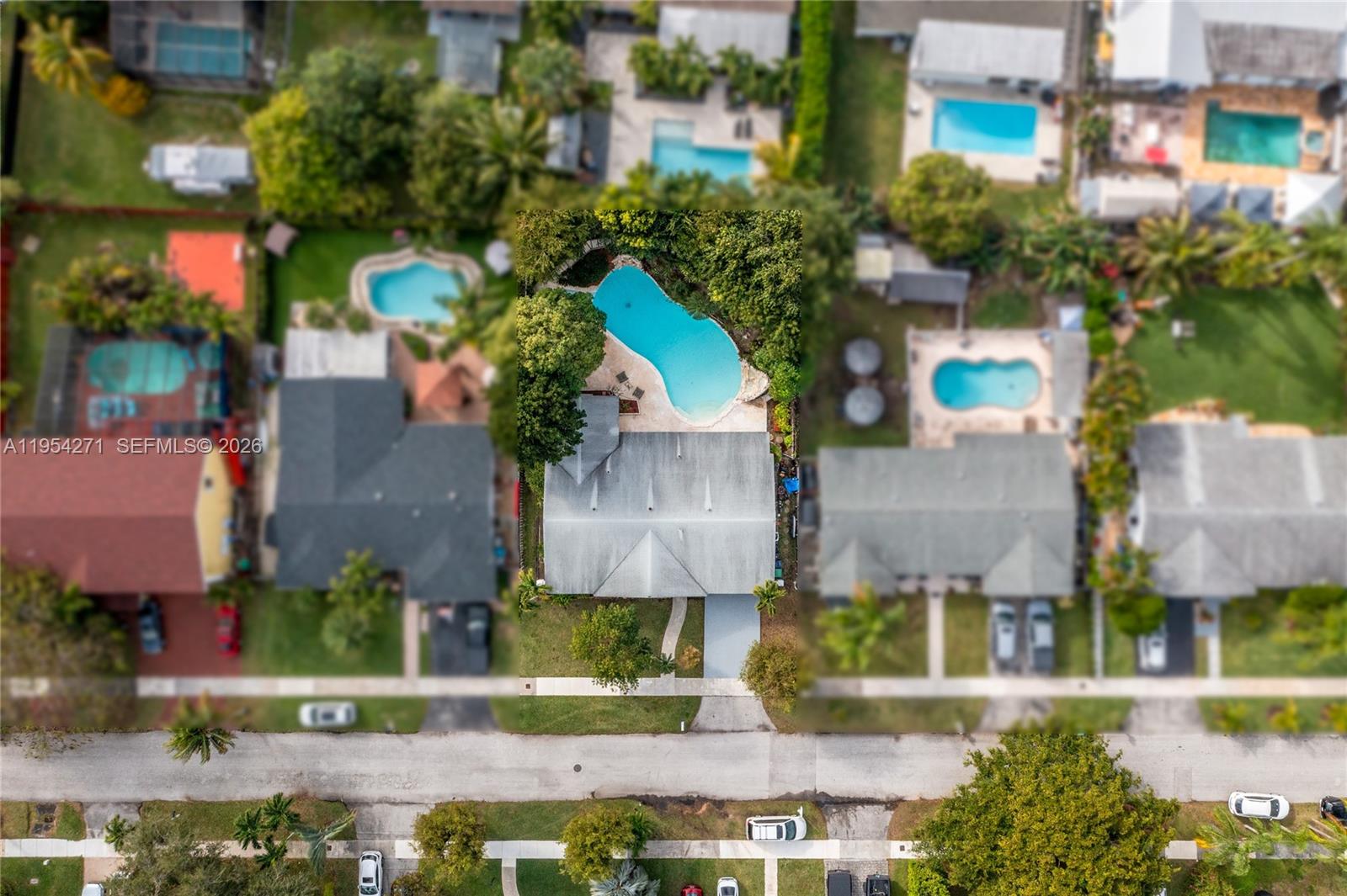 20004 Southwest 82nd Place Cutler Bay, FL 33189 - Photo 20 of 37