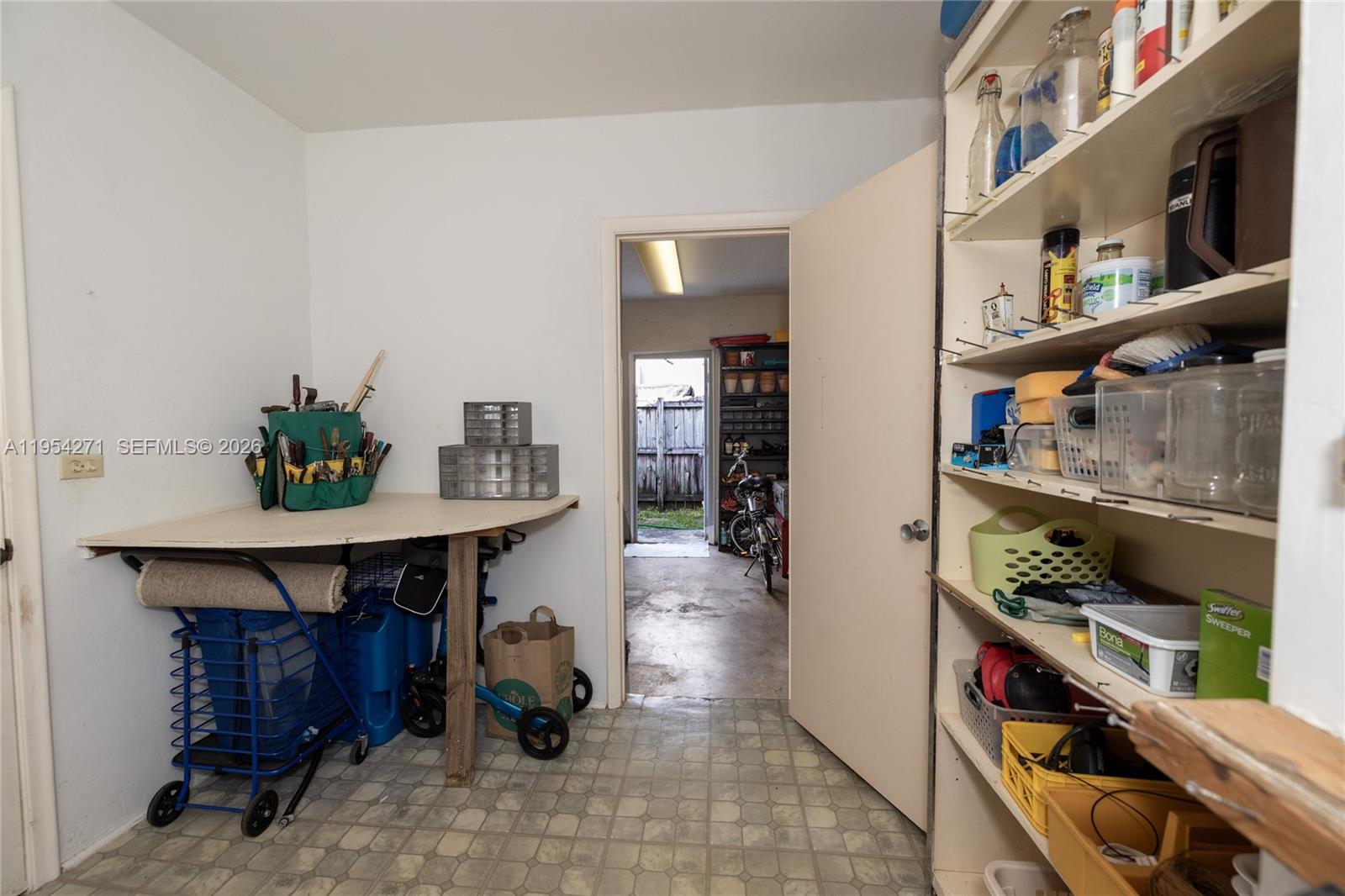 20004 Southwest 82nd Place Cutler Bay, FL 33189 - Photo 30 of 37