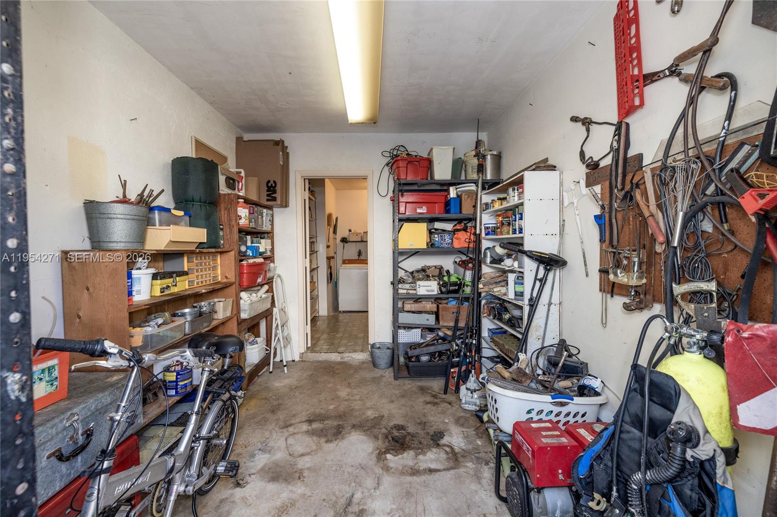 20004 Southwest 82nd Place Cutler Bay, FL 33189 - Photo 31 of 37