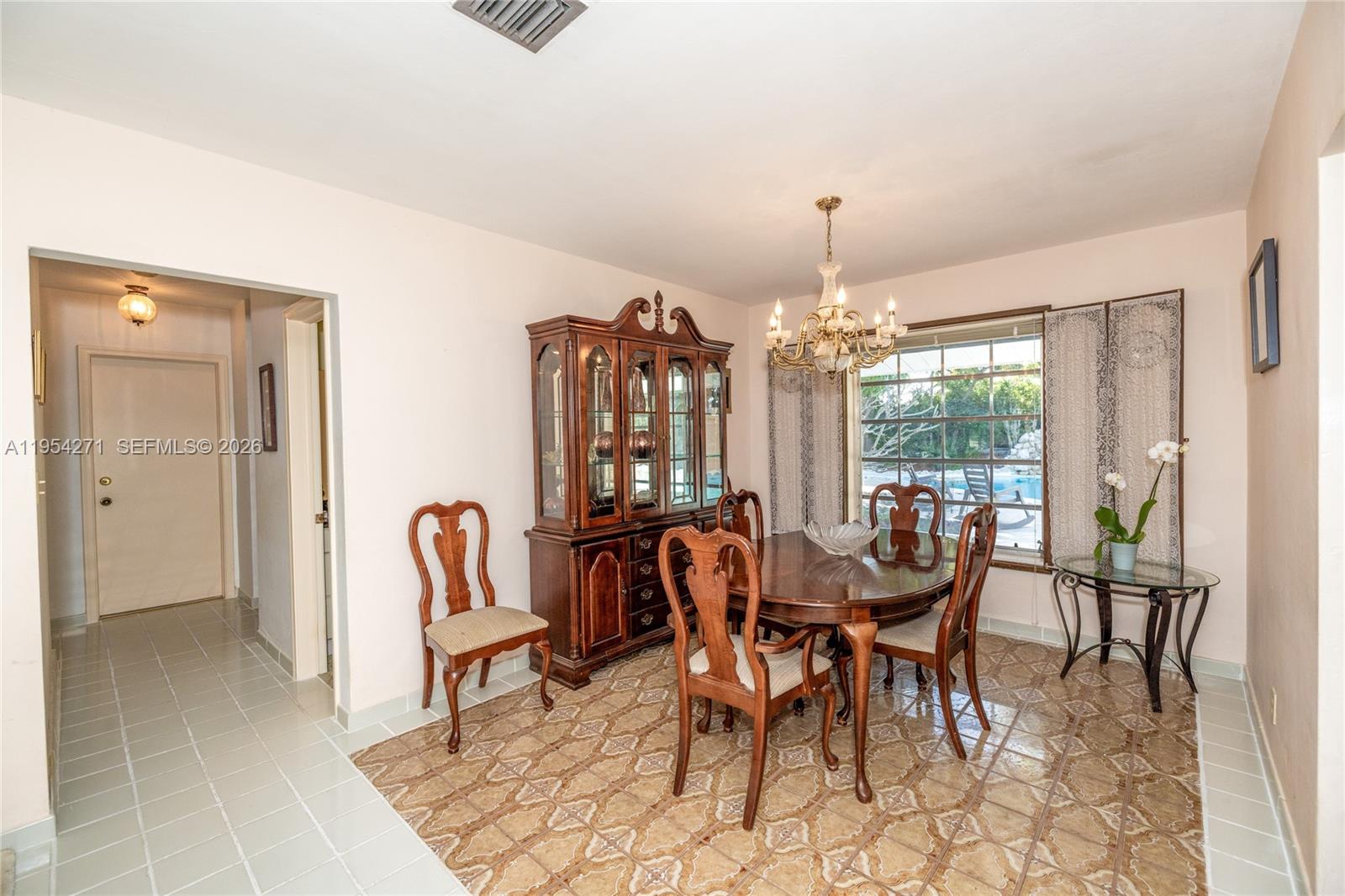 20004 Southwest 82nd Place Cutler Bay, FL 33189 - Photo 10 of 37