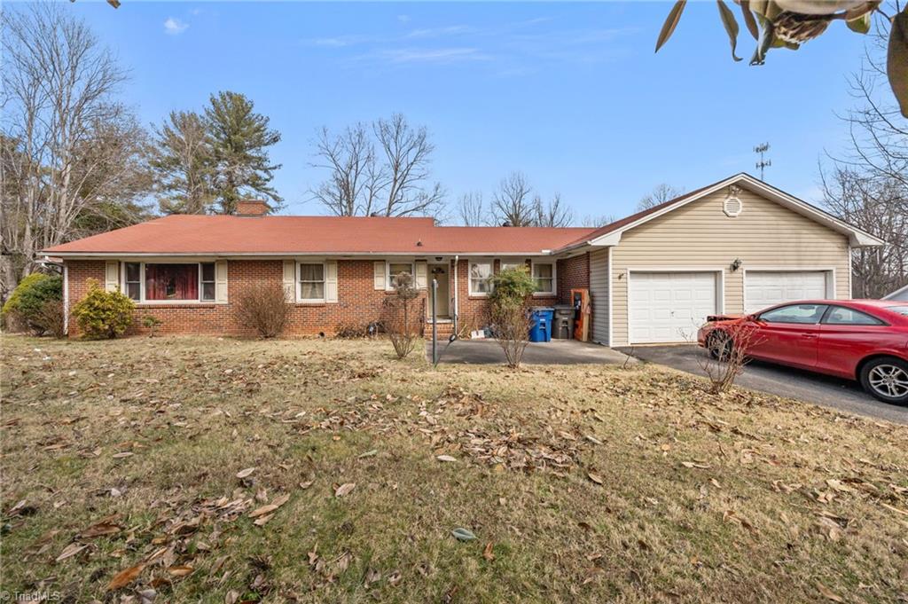 5695 Reynolda Road Winston-Salem, NC 27106 - Photo 1 of 14