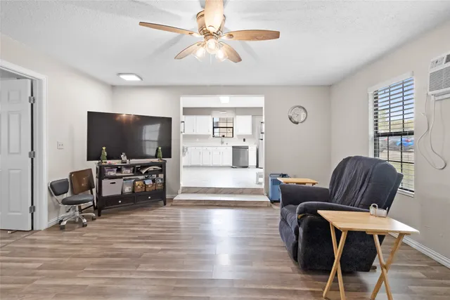 $440,000 | 154 Possum Walk Loop, Huntsville, TX 77340