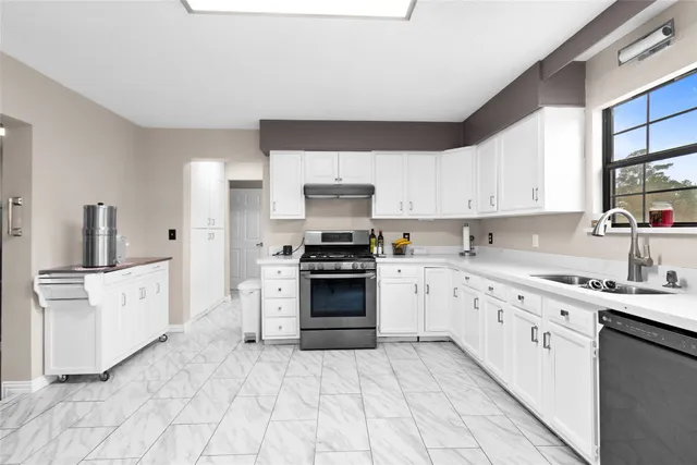 $440,000 | 154 Possum Walk Loop, Huntsville, TX 77340