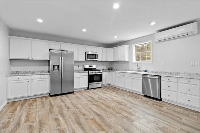 $440,000 | 154 Possum Walk Loop, Huntsville, TX 77340