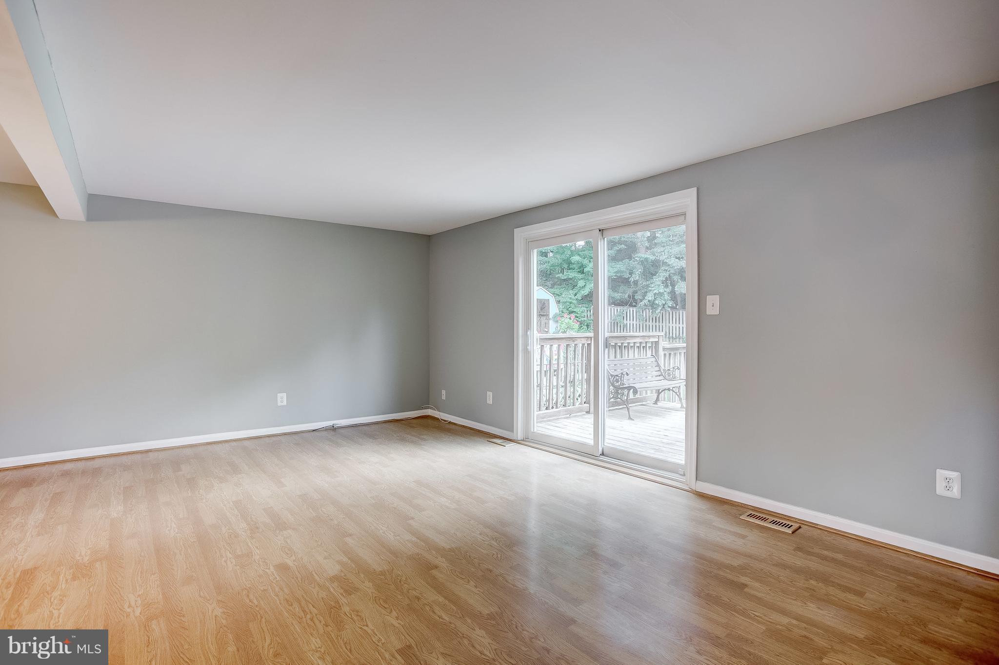 9236 Throgmorton Road Baltimore, MD 21234 - Photo 11 of 30 Family Room