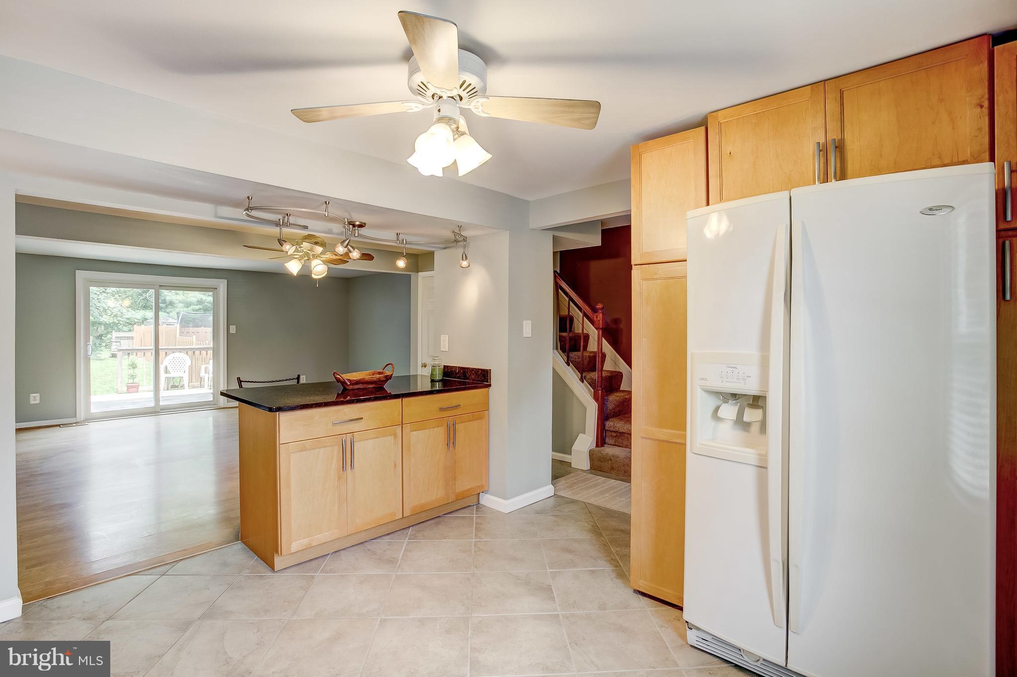 9236 Throgmorton Road Baltimore, MD 21234 - Photo 5 of 30 Kitchen