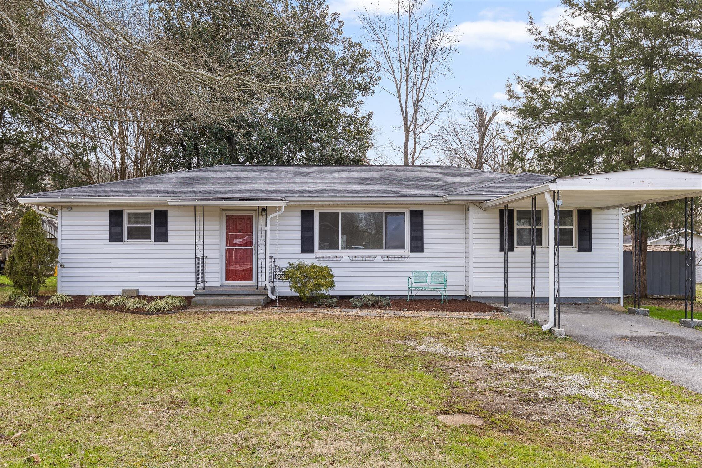 6010 Ridgeview Circle Hixson, TN 37343 - Photo 1 of 28 6010 Ridgeview Cir.