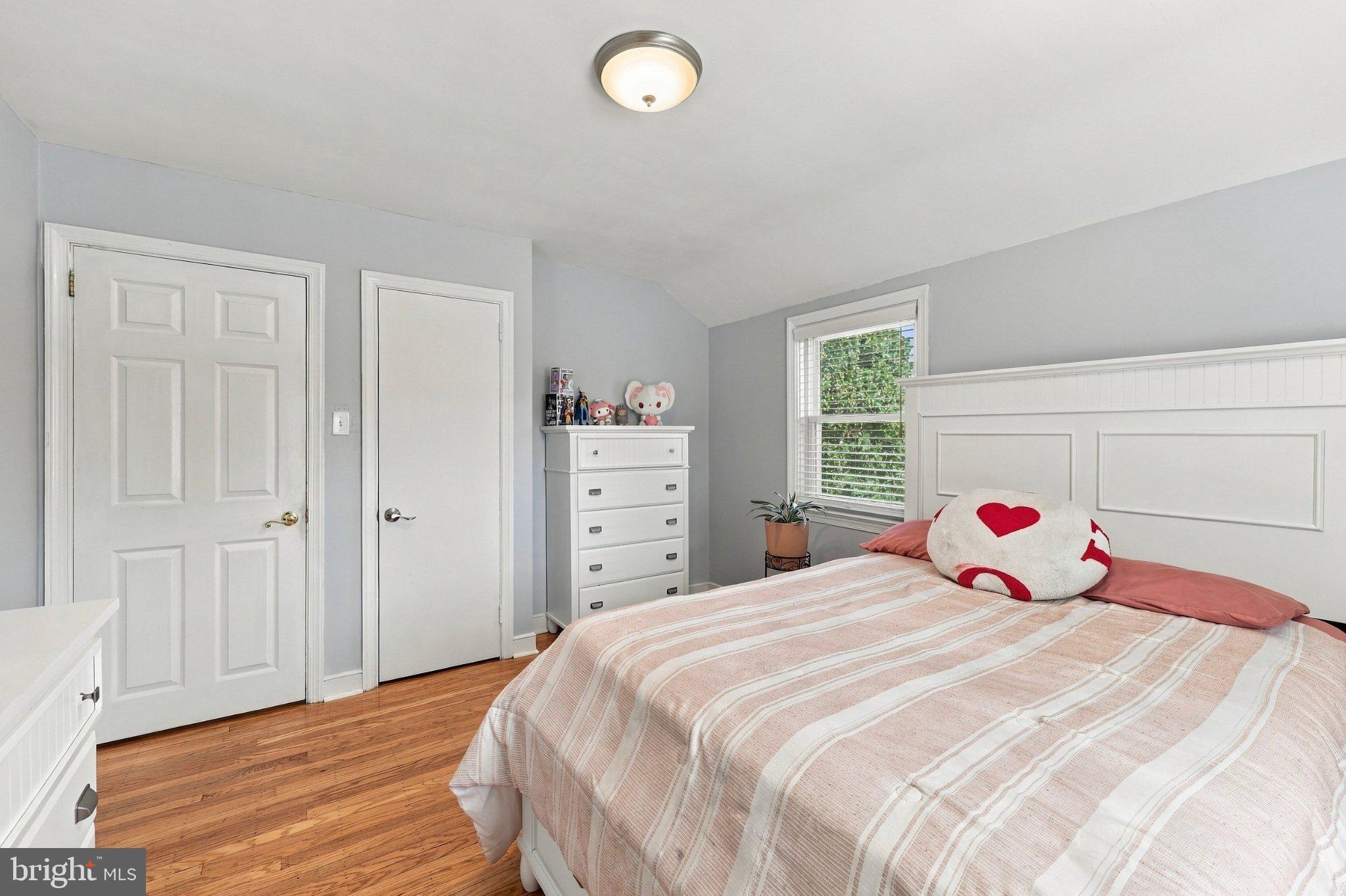 27 Dewey Road Cheltenham, PA 19012 - Photo 16 of 22 Gallery Image 16