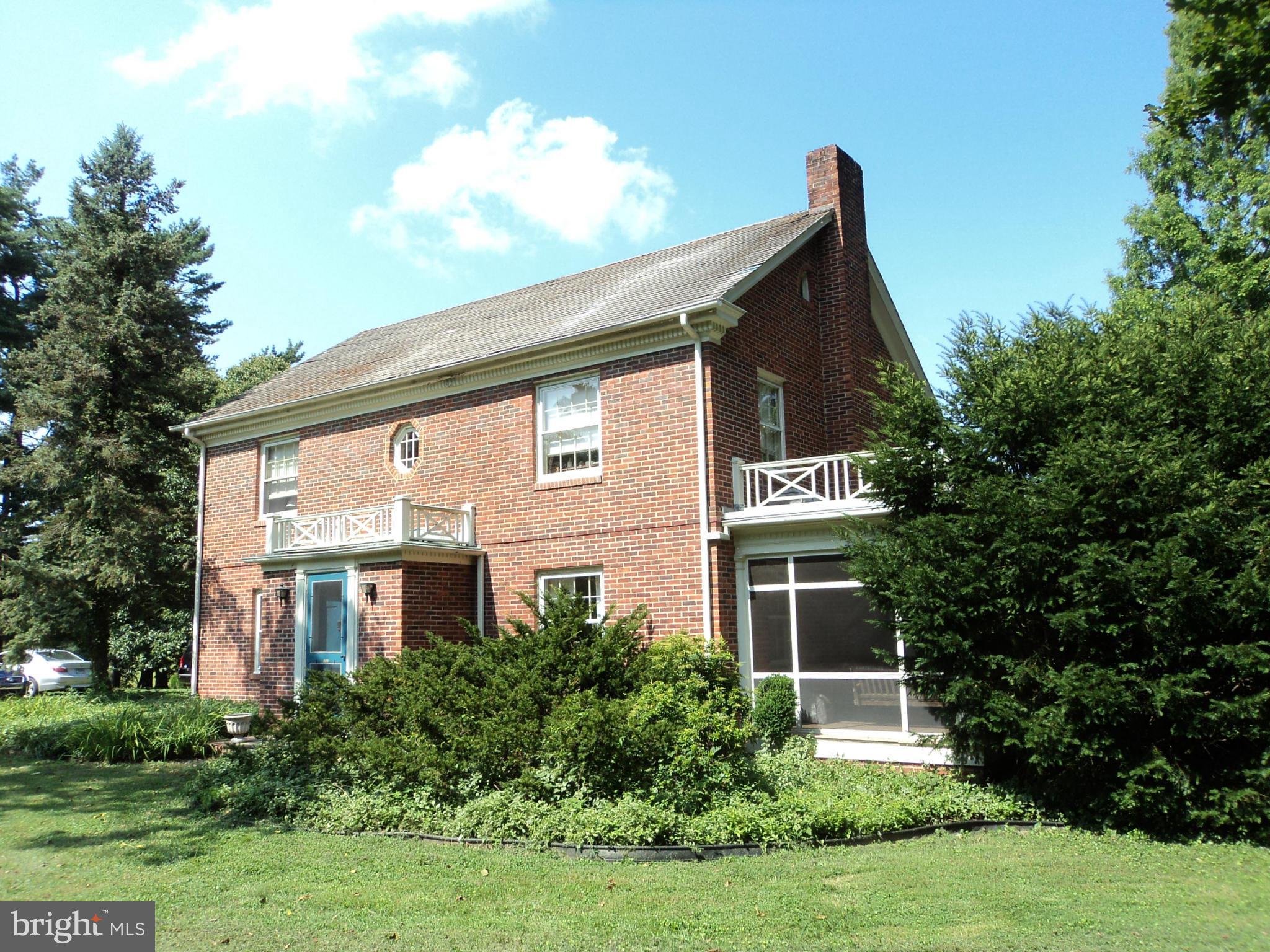 Exterior (Front)