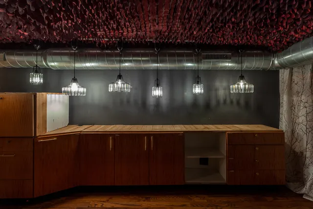 a close view of sink