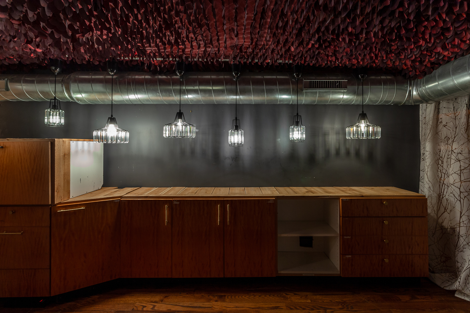 2425 West 14th Street Chicago, IL 60608 - Photo 16 of 27 a close view of sink