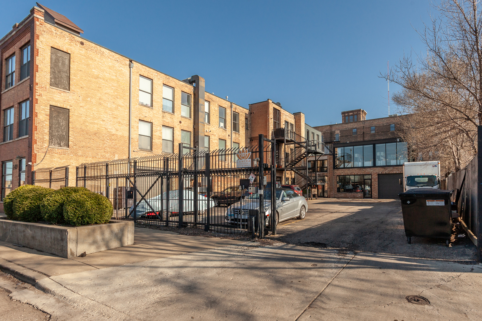 2425 West 14th Street Chicago, IL 60608 - Photo 3 of 27 a view of a building