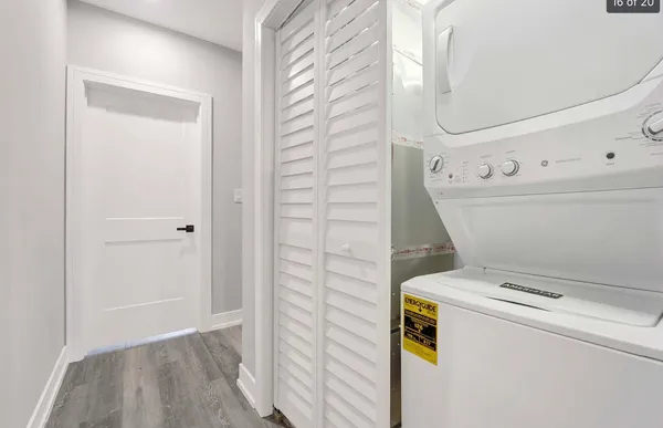 $2,300 | 5418 West Belmont Avenue, Unit 3W, Chicago, IL 60641
