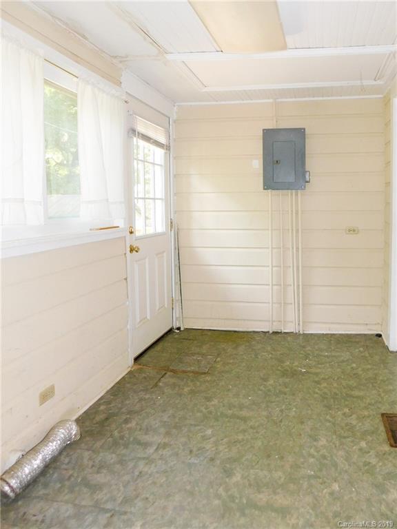 6201 Rumple Road Charlotte, NC 28262 - Photo 16 of 22 a view of an empty room