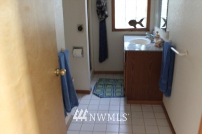 4031 Northeast North Shore Road Belfair, WA 98528 - Photo 3 of 10