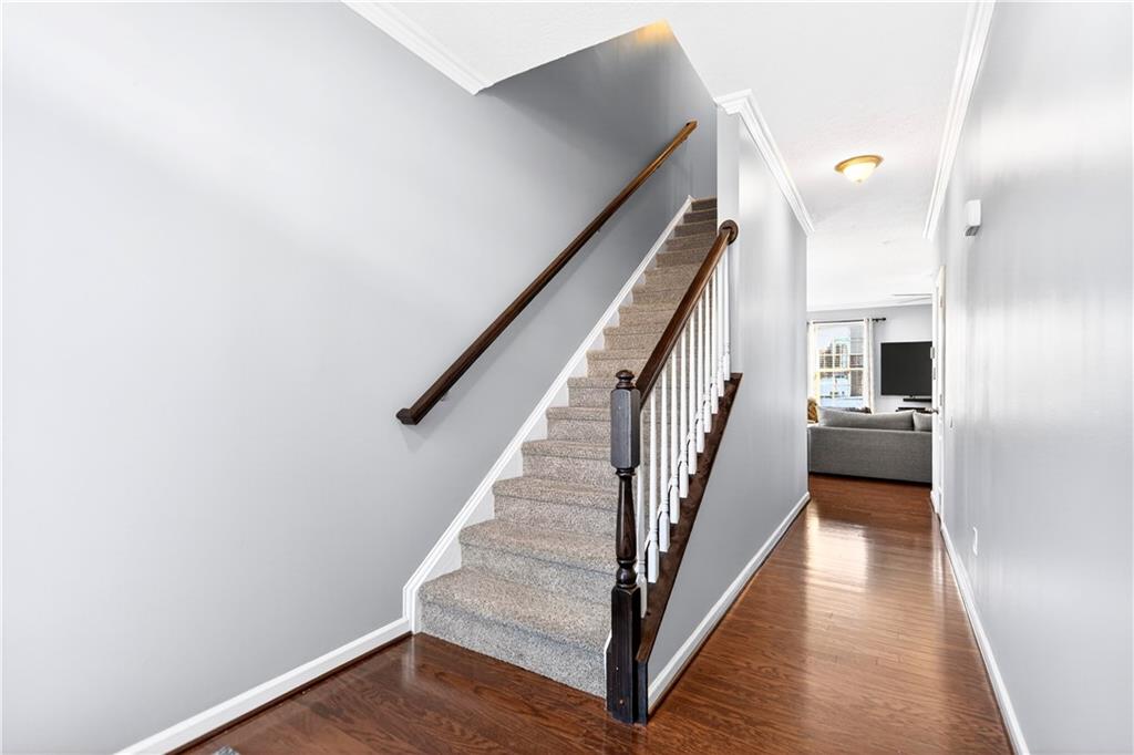 2 Roosevelt Drive McKees Rocks, PA 15136 - Photo 17 of 43