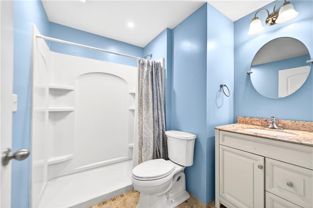 2 Roosevelt Drive McKees Rocks, PA 15136 - Photo 34 of 43