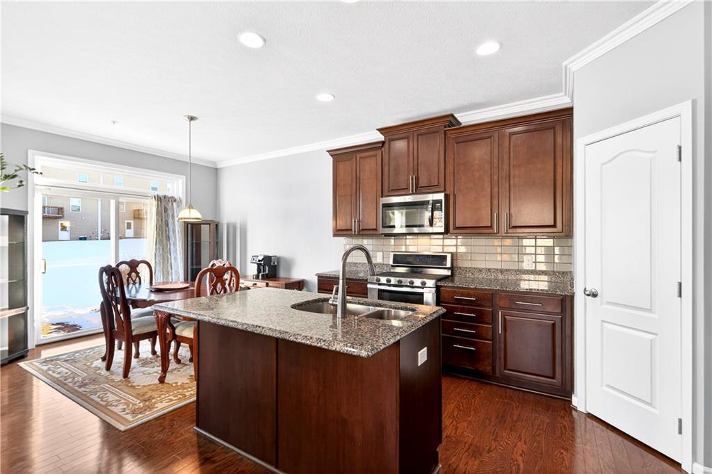 2 Roosevelt Drive McKees Rocks, PA 15136 - Photo 7 of 43