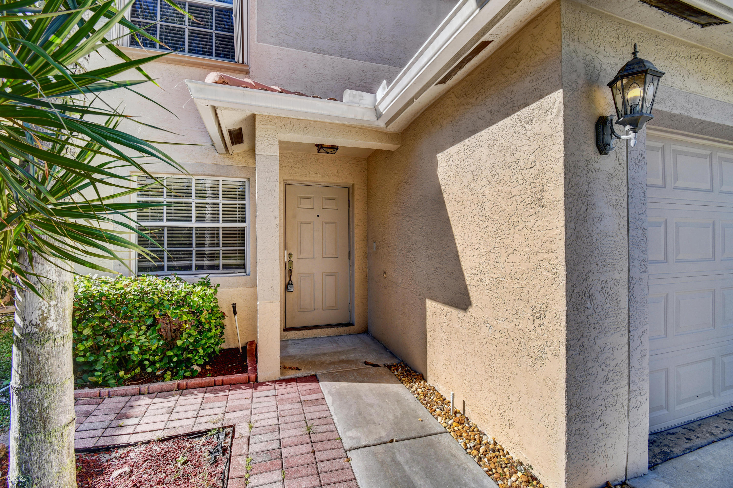 6575 Spring Garden Run Lake Worth, FL 33463 - Photo 14 of 67 23_dsc_5913_4_5_6_7