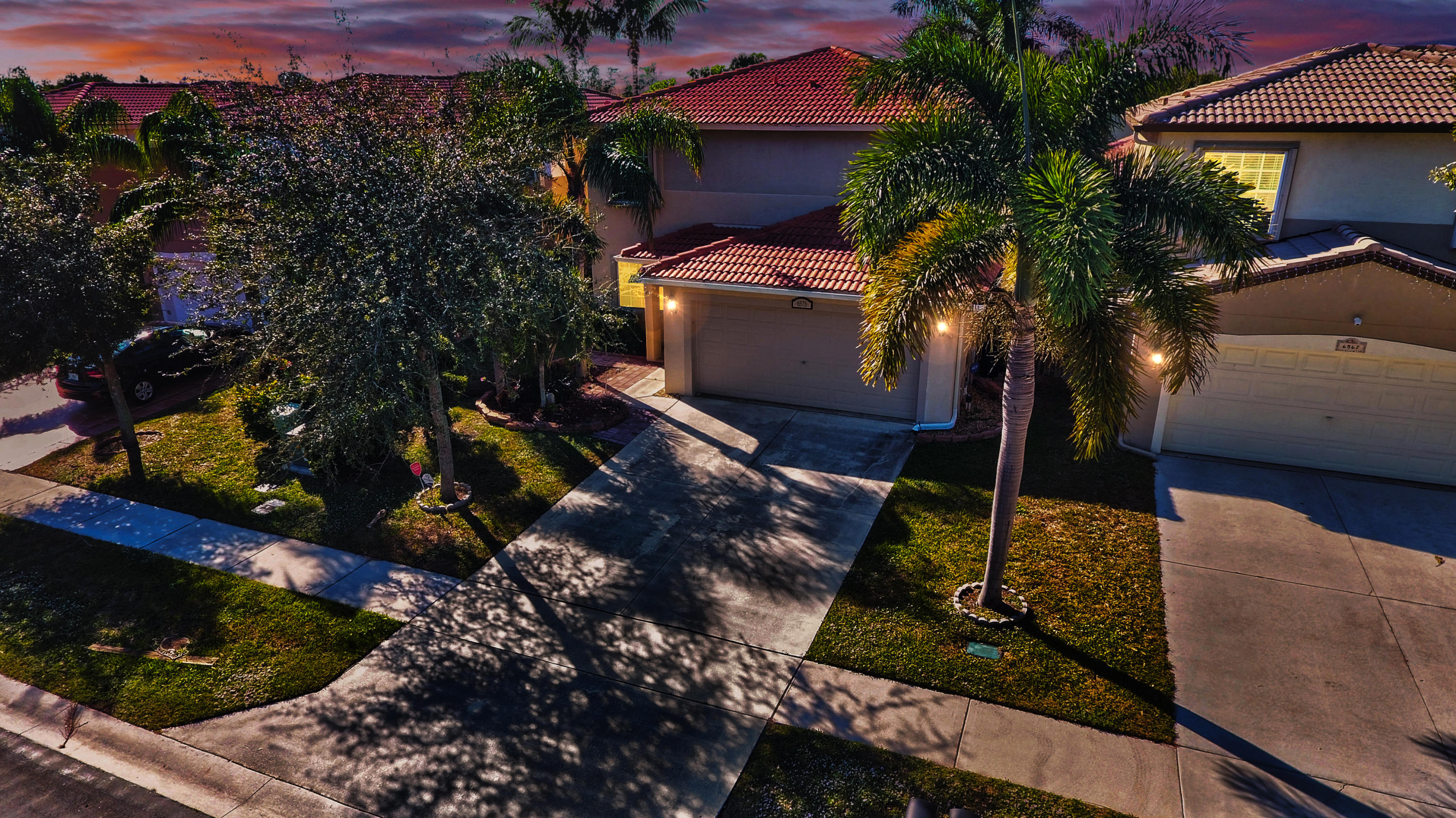6575 Spring Garden Run Lake Worth, FL 33463 - Photo 2 of 67 image
