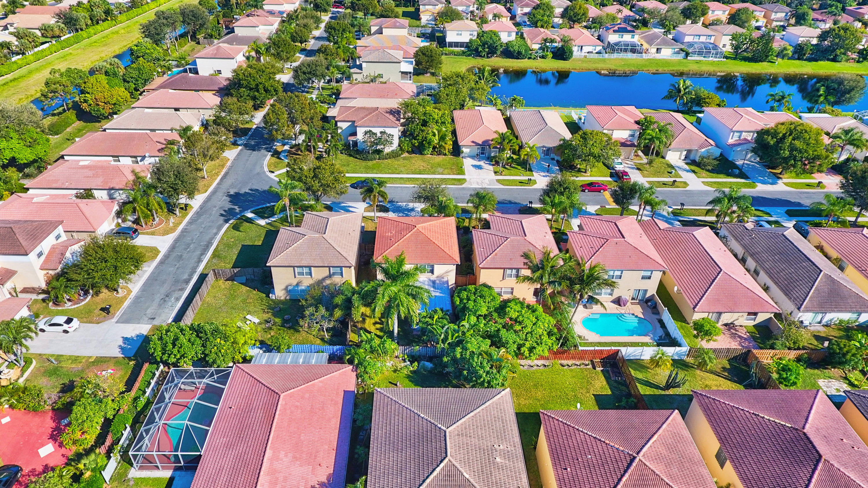6575 Spring Garden Run Lake Worth, FL 33463 - Photo 10 of 67 07_dji_0136_37_38_39_40