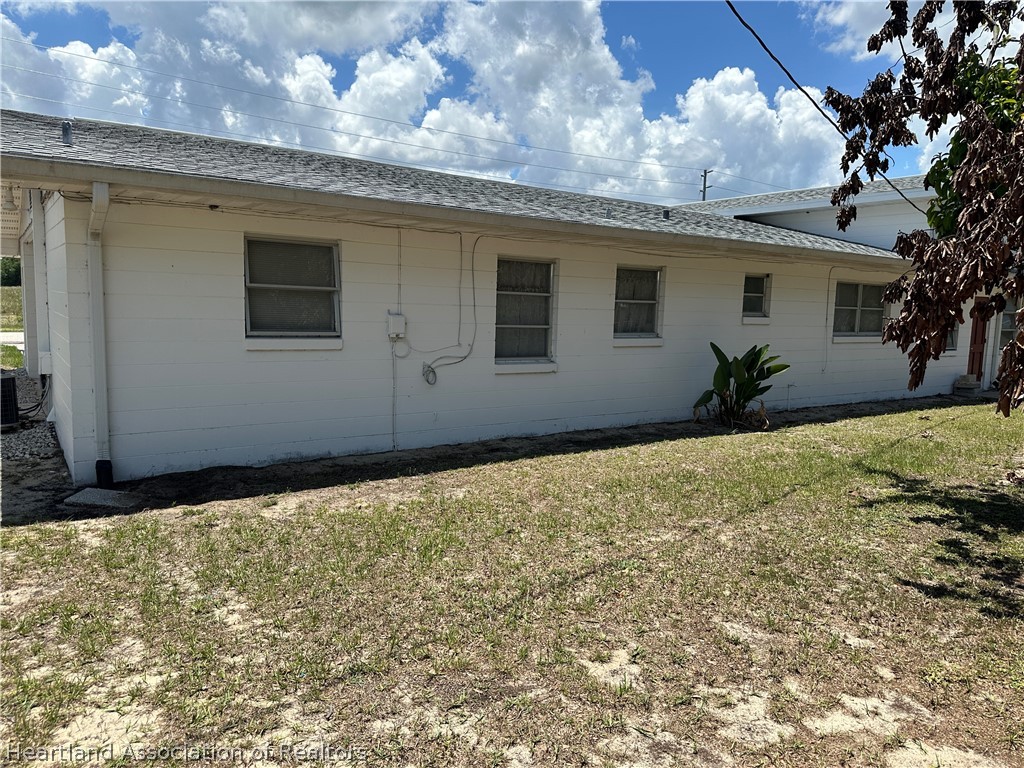 1318 Schlosser Road Sebring, FL 33870 - Photo 4 of 16