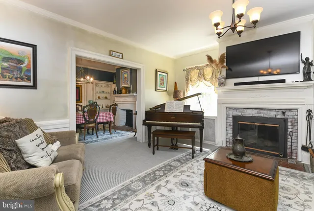 $750,000 | 29 East Main Street, Newark, DE 19702