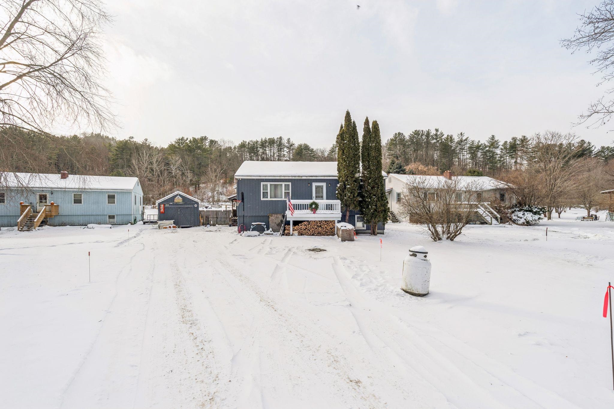 724 South Windsor Street Royalton, VT 05068 - Photo 2 of 25