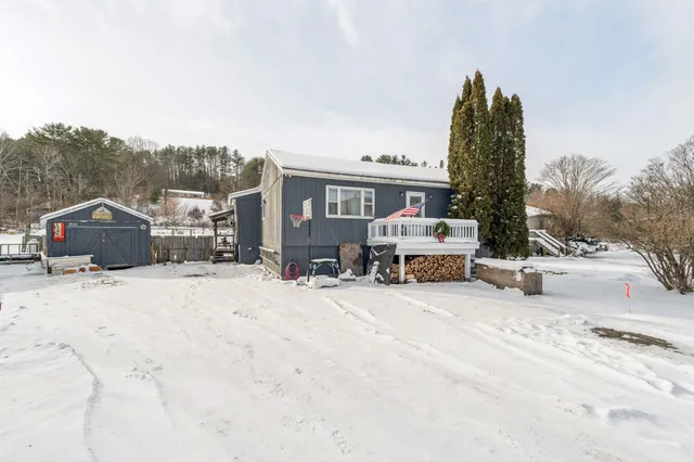 $349,000 | 724 South Windsor Street, Royalton, VT 05068