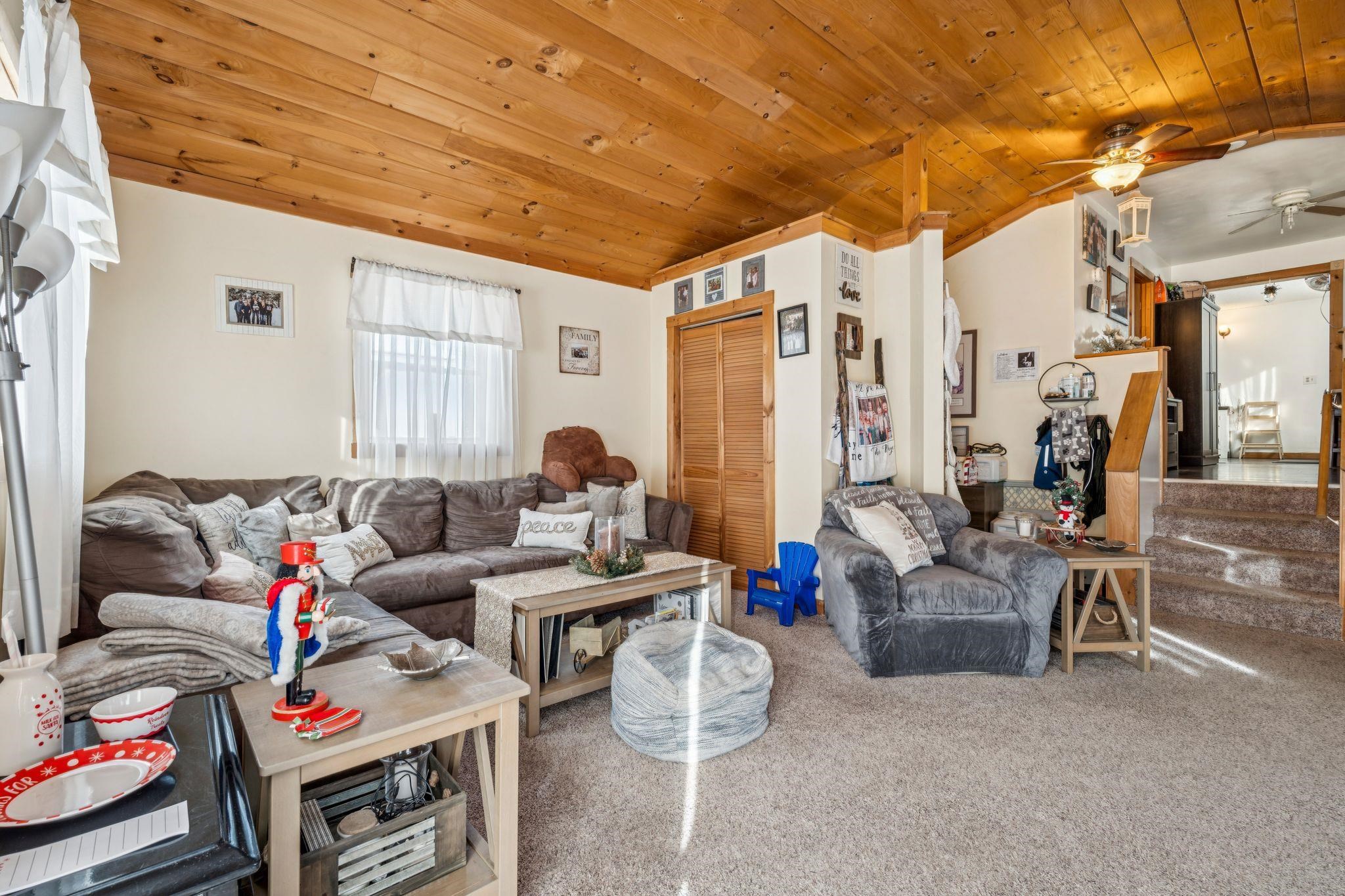 724 South Windsor Street Royalton, VT 05068 - Photo 6 of 25