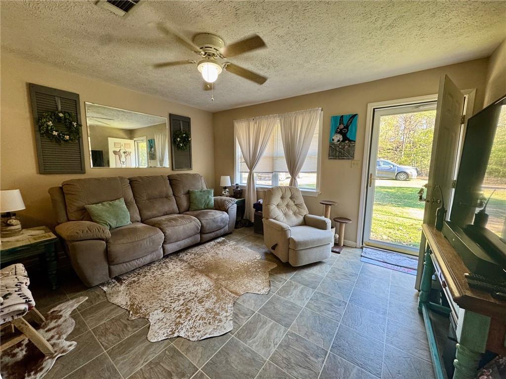 134 Dupuis Road Jonesville, LA 71343 - Photo 2 of 24