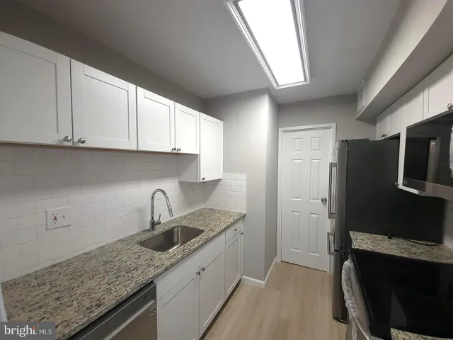 $1,925 | 666 West Germantown Pike, Unit 2409, Plymouth Meeting, PA 19462