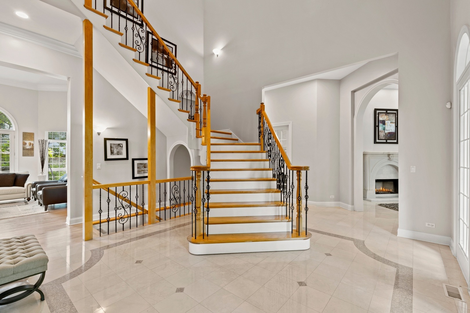 3420 Adams Road Oak Brook, IL 60523 - Photo 3 of 44