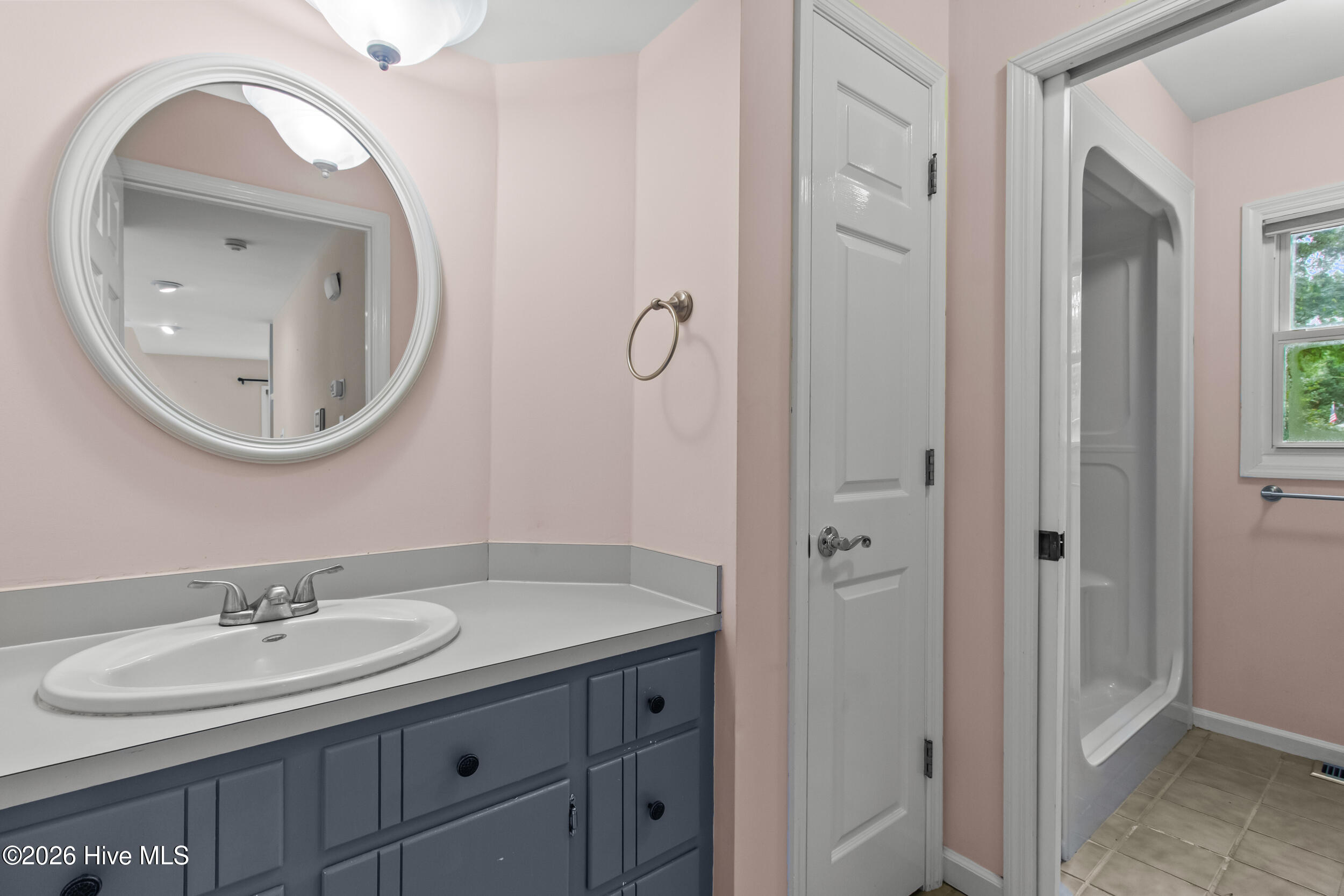 105 Crump Farm Road New Bern, NC 28562 - Photo 24 of 44 Guest Bath