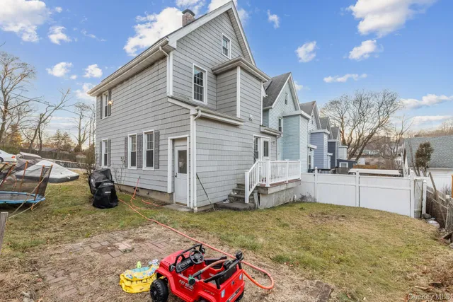 $3,500 | 983 Warren Avenue, Peekskill, NY 10566