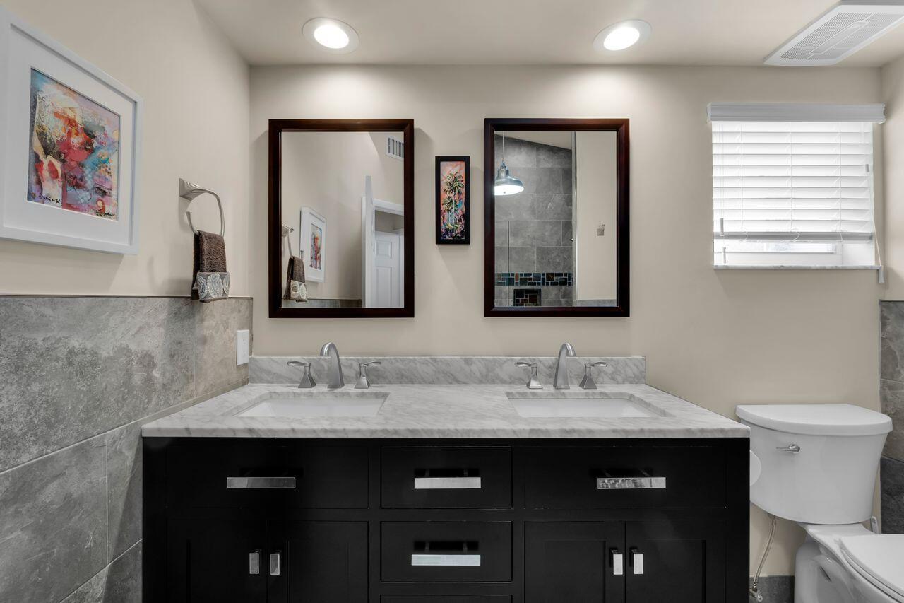 17215 Boca Club Boulevard, Unit 1 Boca Raton, FL 33487 - Photo 26 of 46 Primary Bathroom