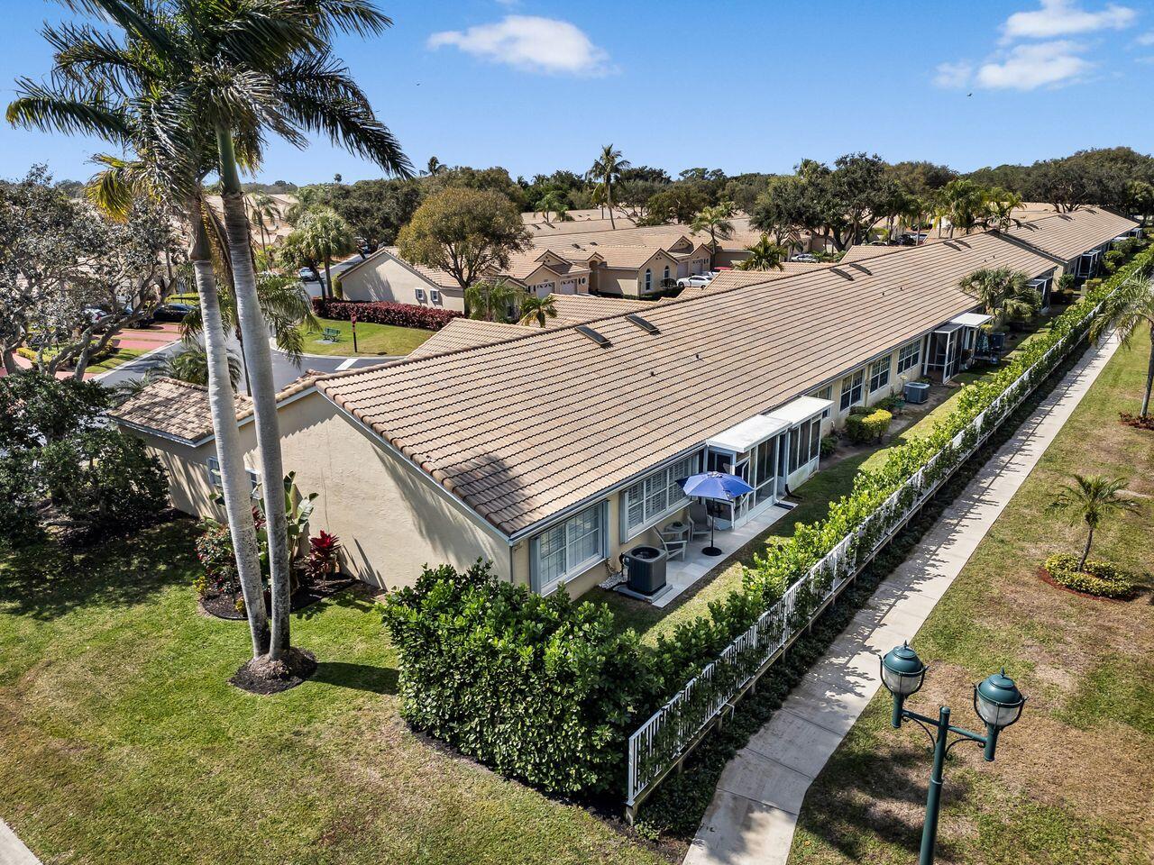 17215 Boca Club Boulevard, Unit 1 Boca Raton, FL 33487 - Photo 39 of 46 Back aerial