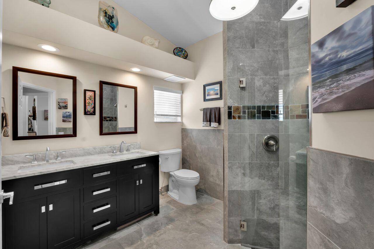 17215 Boca Club Boulevard, Unit 1 Boca Raton, FL 33487 - Photo 6 of 46 Primary Bathroom