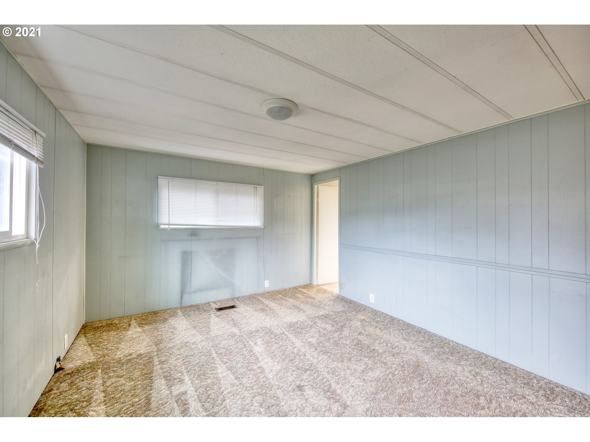 3530 Game Farm Road, Unit 46 Springfield, OR 97477 - Photo 24 of 32 a view of empty room