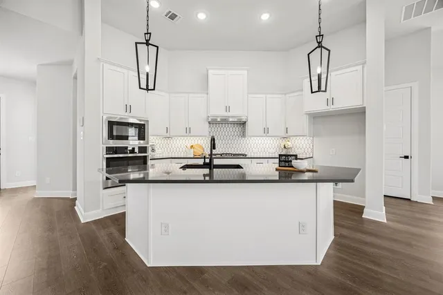 $479,990 | 2065 Spotted Fawn Drive, Arlington, TX 76005