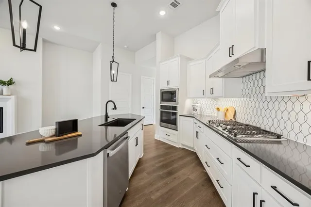 $479,990 | 2065 Spotted Fawn Drive, Arlington, TX 76005